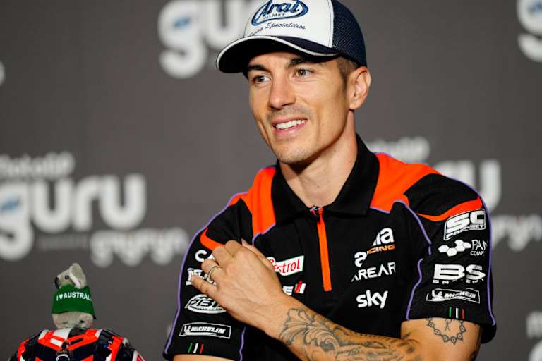 Auf der Cross-Strecke sitzt Viñales übrigens auf einer Suzuki