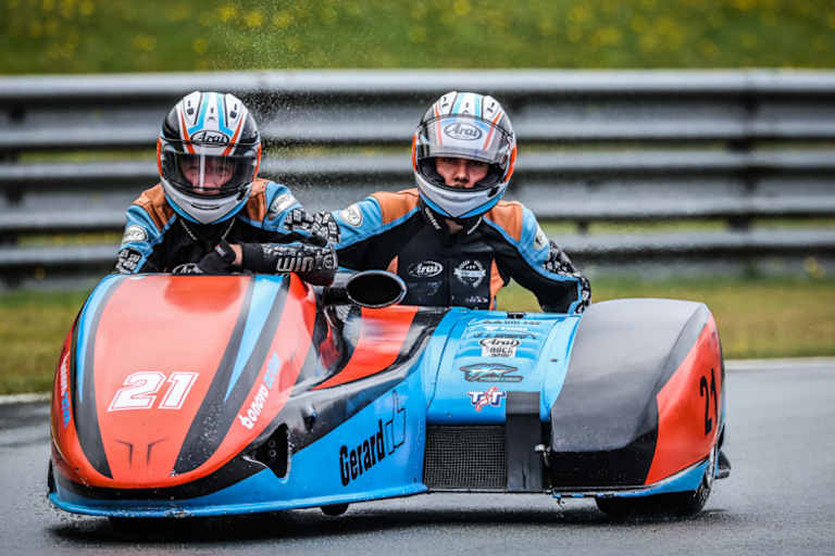 Bennie Streuer und Beifahrer Kevin Kölsch auf Platz 3