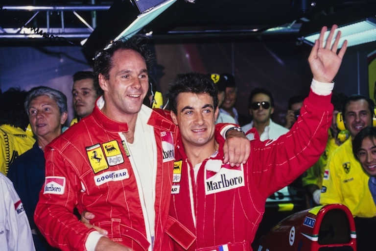 Die 1994er Ferrari-Fahrer Gerhard Berger und Jean Alesi