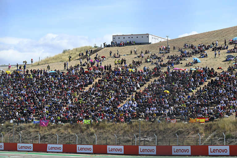 Aragonien: Ein bisschen Landschaft, ein paar Burgen – und eine Rennstrecke als Publikums-Magnet.