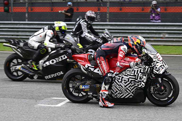 Gehört bei Tests dazu: Start-Übungen.