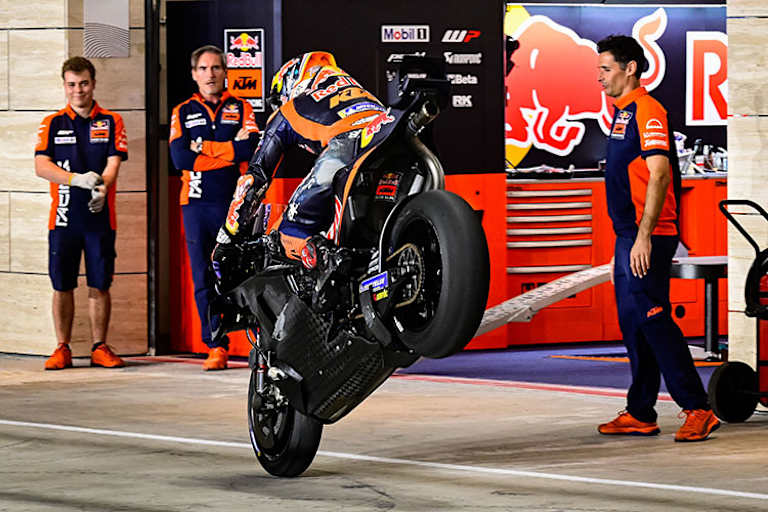 Jack Miller, Werksfahrer von KTM, lässt es gut sein für heute.