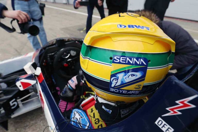 Diesen Helm wird Pierre Gasly auch am Imola-Wochenende tragen