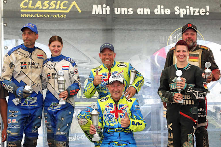 Godden/Smith (Mitte) siegten vor Detz/Portijk (l.) und Möller/Viragos (r.)