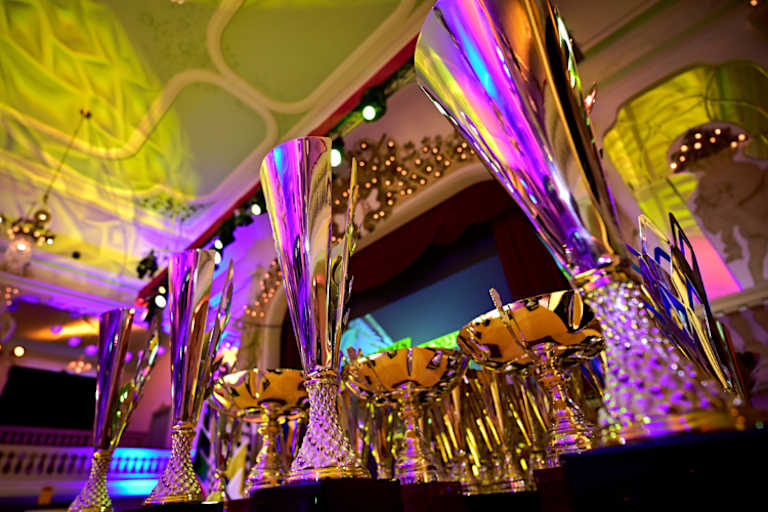 Reichlich Pokale im Angebot