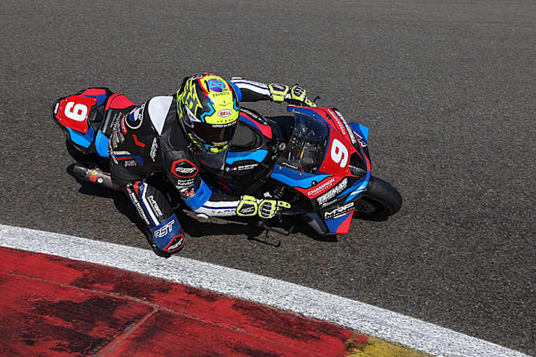 Das Tecmas BMW möchte beim Heimrennen die Superstock-Wertung gewinnen