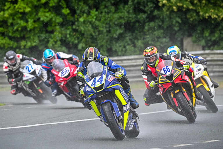 Sebastian Frotscher (44) erweist sich in Chimay als Regenspezialist