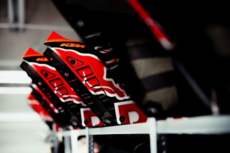 «Inside KTM Factory Racing». Zwei Führungen im Werksrennsport werden über das Museum angeboten