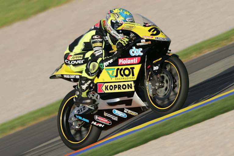 2004: Vor 20 Jahren fuhr Andrea Dovizioso so zur 125-ccm-Krone