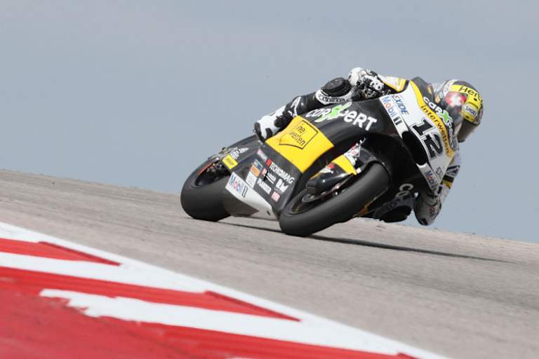 Kennt sich aus. Tom Lüthi, Landsmann, Coach und Freund von Noah Dettwiler, ist mit zwei Podestplätzen einer der erfolgreichsten GP-Piloten in Austin