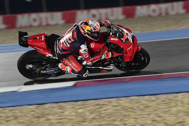 Und schon wieder ganz vorne mit dabei. GASGAS-Bursche Pedro Acosta überzeugte als Dritter auch bei nicht alltäglichen Bedingungen in Losail