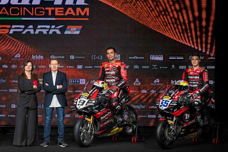 Präsentiert wurde auch das Team in Supersport-WM und der nationalen Serie	