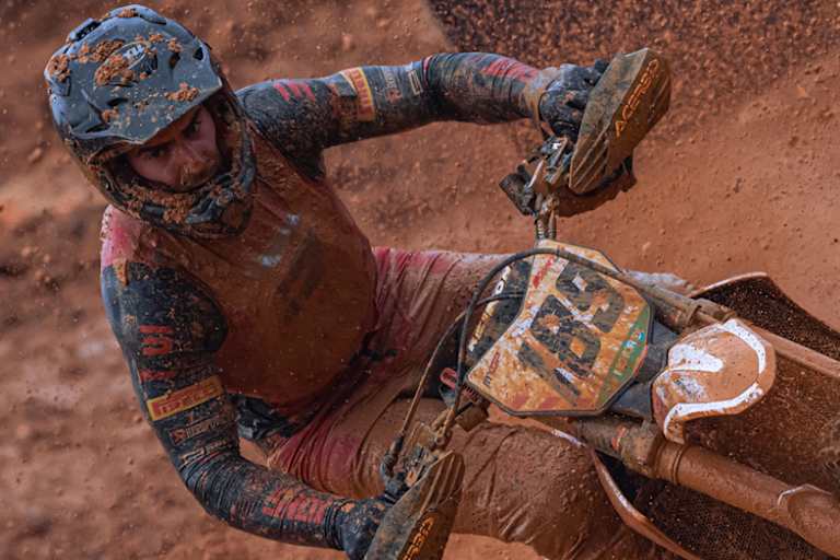 Brian Bogers war streckenweise ohne Schutzbrille unterwegs