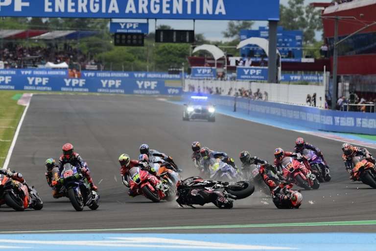 Bezzecchi stürzte, Quartararo konnte das Rennen fortsetzen