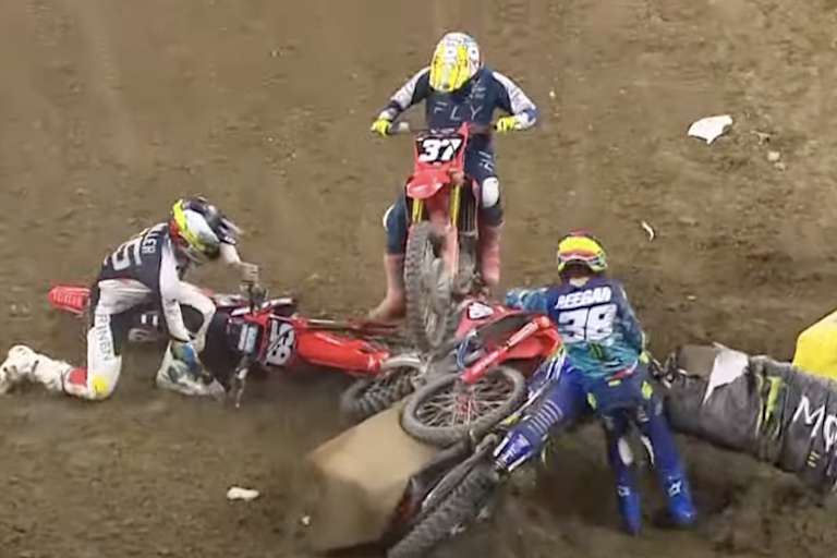 Haiden Deegan stürzte nach dem Start zum dritten Finale