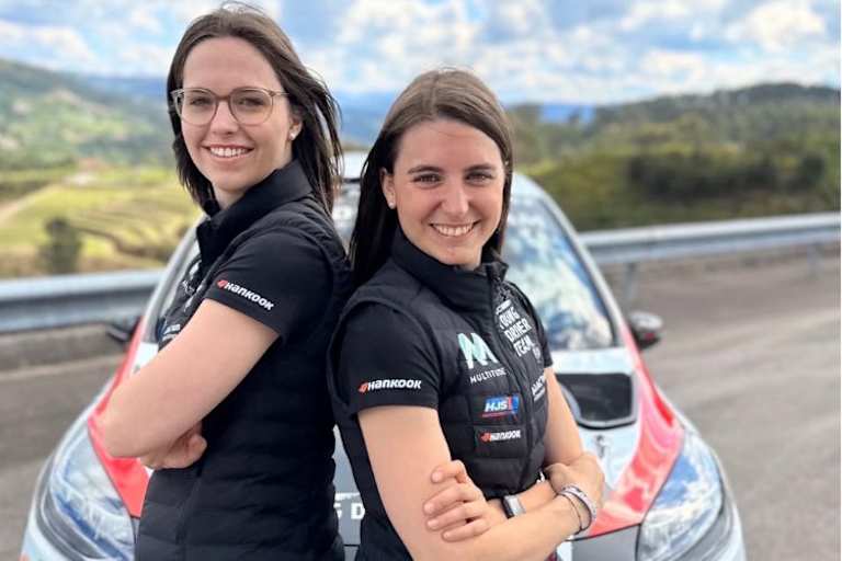 Jetzt geht`s richtig los: Jara Hahn und Claire Schönborn