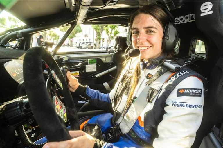 Vor den Start: Claire Schönborn