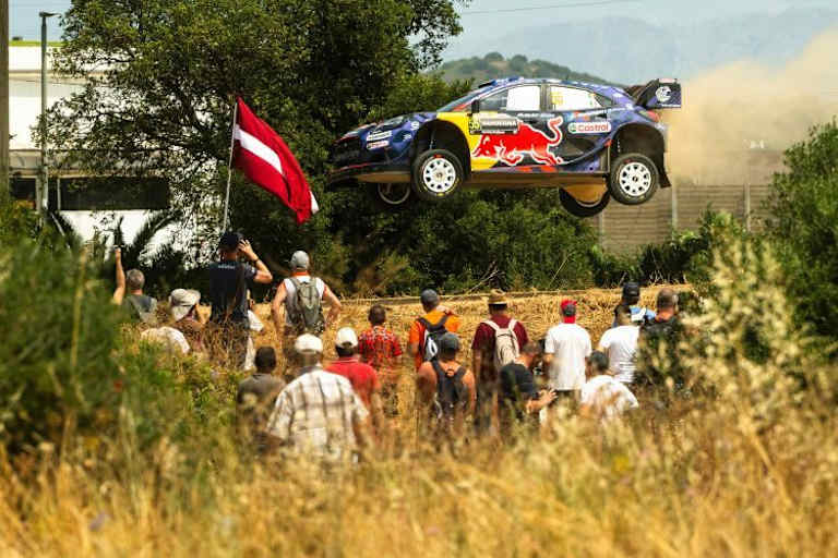 Ford-Pilot Josh McErlean flog beim Shakedown der Sardinien-Rallye auf Platz vier