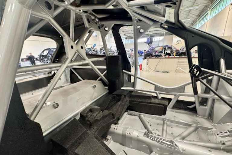 Neues Rohrrahmenchassis in der Fertigungshalle von M-Sport