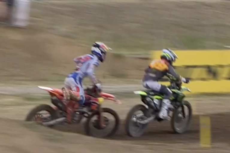 Farres geht an Längenfelder vorbei, nachdem er ihn in der Luft touchiert hatte