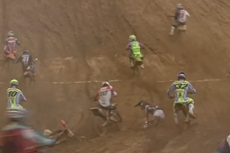 Tim Gajser stürzte in der ersten Kurve