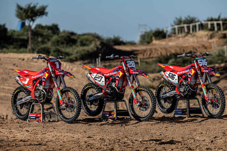 Das sind die drei GASGAS Factory Bikes von Prado, Rossi und Längenfelder