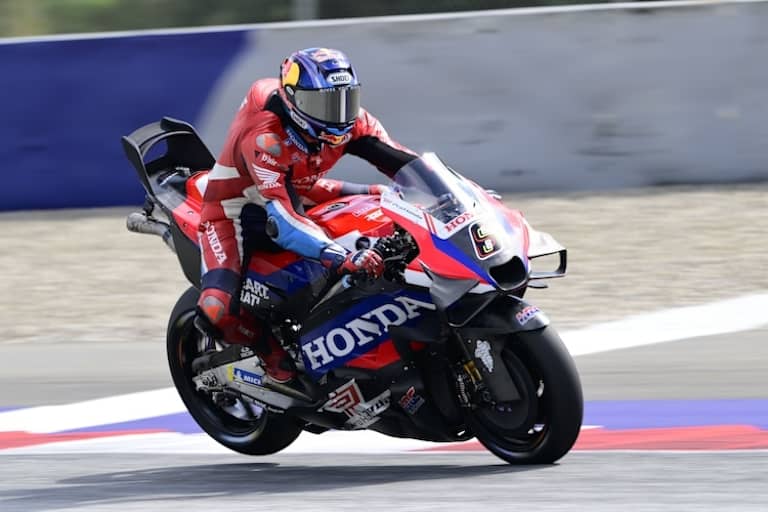 Platz 13: Stefan Bradl setzte sich Q1 gegen Aprilia-Wilcard Savadori durch