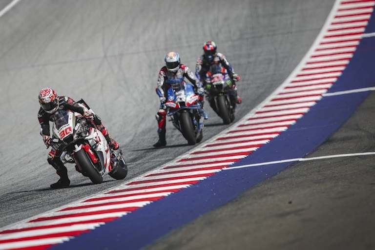 Nakagami arbeitet sich von Platz 22 aus eigener Kraft in die Punkte vor