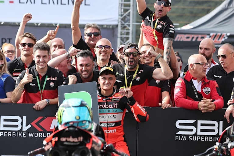 Stefano Cecconi (hinter Adrian Huertes) hatte oft Grund zur Freude