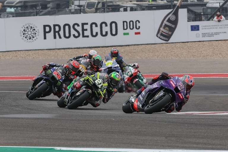 Miller beim US-GP vor Morbidelli, Quartararo, Binder, Acosta und Zarco