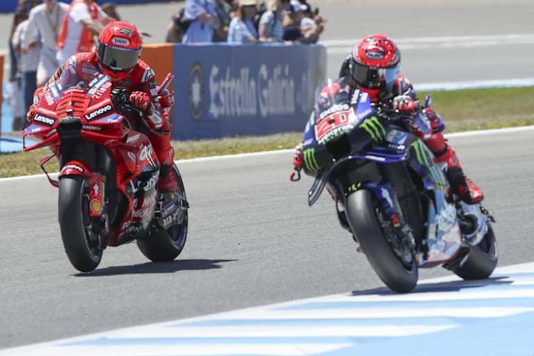 Marc Marquez kämpfte sich an Fabio Quartararo vorbei – und zum Sieg