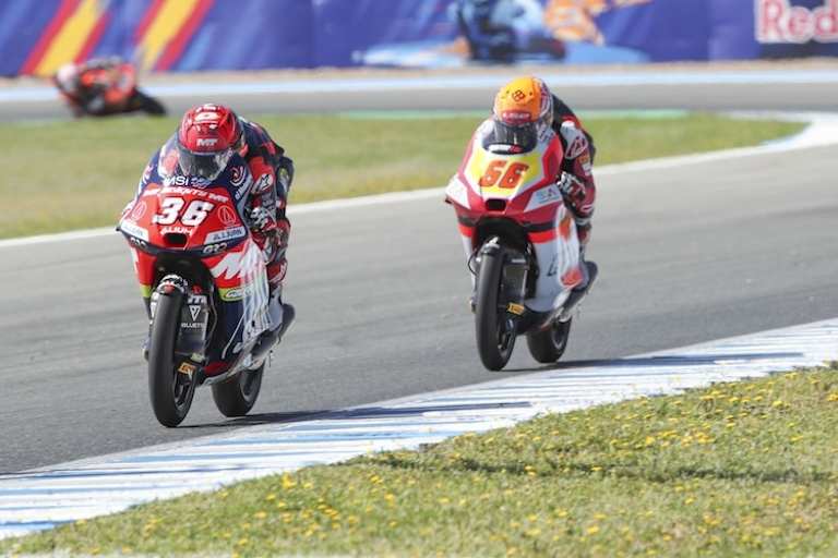 Angel Piqueras (#36) setzte sich gegen Joel Kelso durch