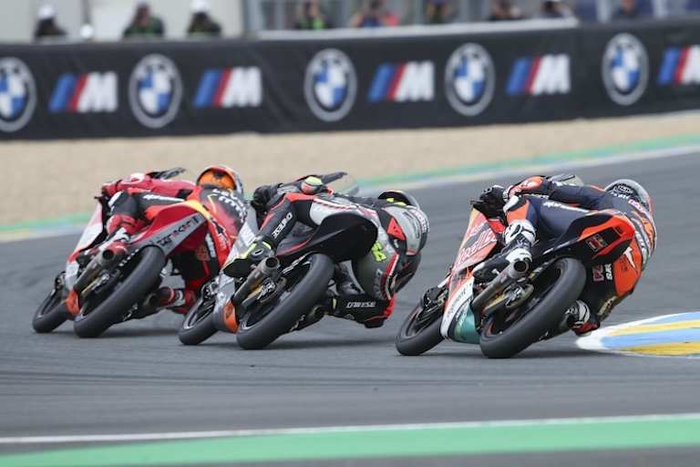 Letzte Runde des Moto3-Krimis in Le Mans: Jose Antonio Rueda (Red Bull KTM Ajo) holte den Sieg