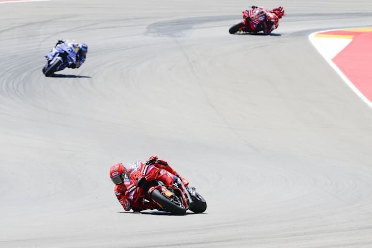 In einer eigenen Liga: Aragon-Dominator Marc Marquez