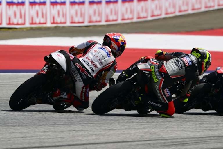 Wieder auf dem Podest für Intact: David Munoz quetschte sich auf Platz 3