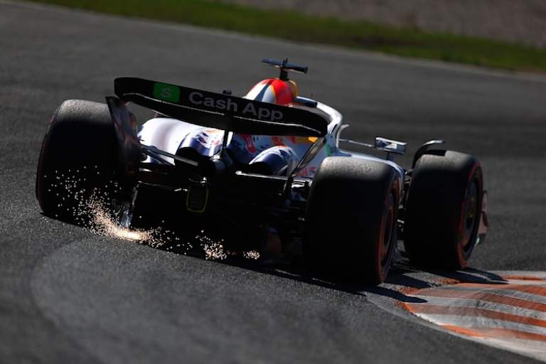 Isack Hadjar übernahm mit seinem Sieg im Hauptrennen von Silverstone die Führung in der Formel-2-Meisterschaft