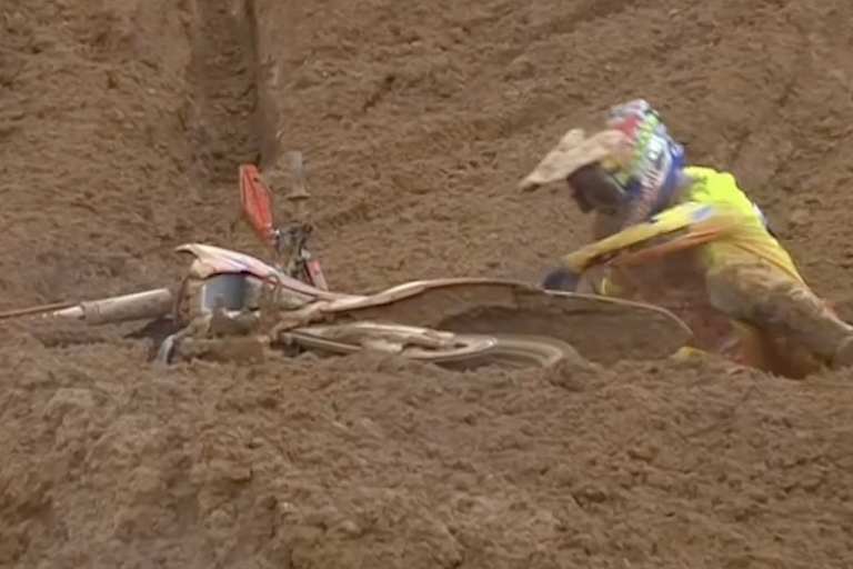 Jeffrey Herlings ging im zweiten Lauf zu Boden