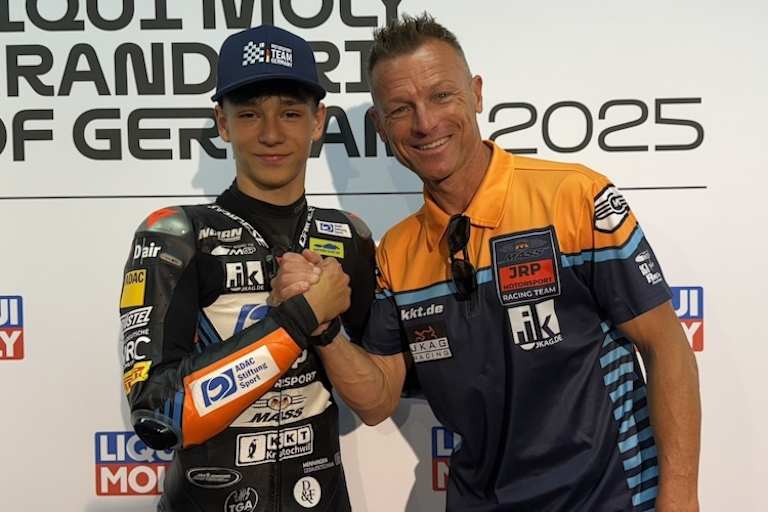 Fynn Kratochwil mit Mentor Dirk Heidolf