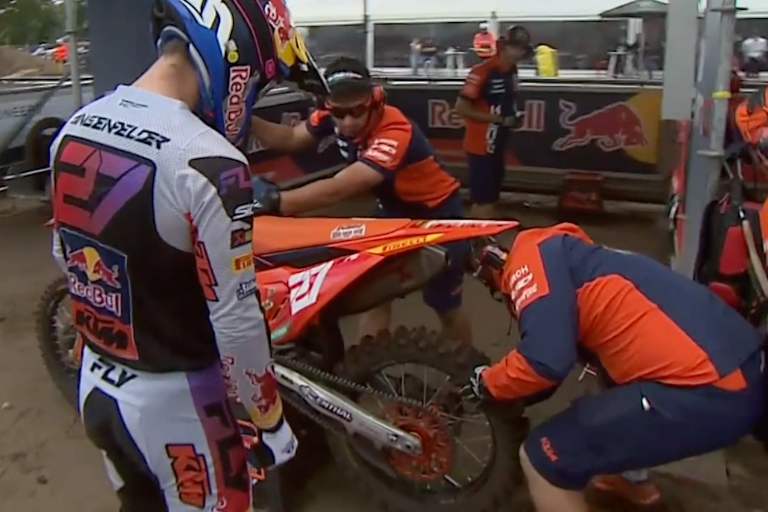 WM-Leader Simon Längenfelder musste die Box ansteuern