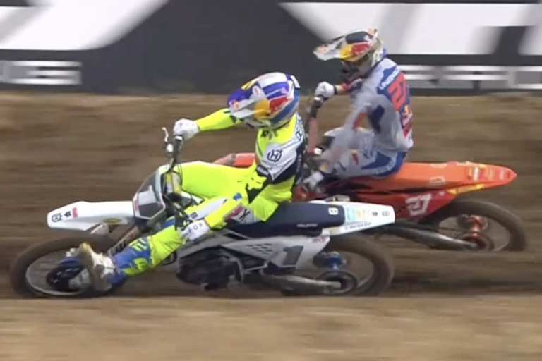 Simon Längenfelder kämpft mit Kay de Wolf, kommt aber nicht am Titelverteidiger vorbei