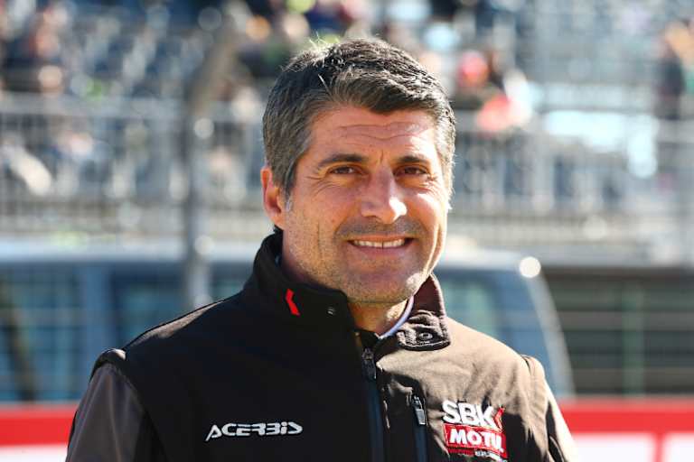 Dorna-Manager Gregorio Lavilla (re.)