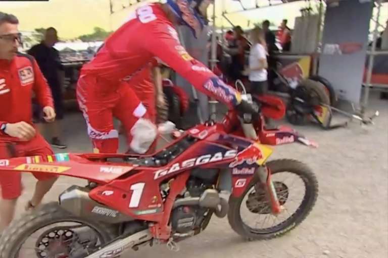 Jorge Prado verlor seine Sitzbank und musste die Box ansteuern