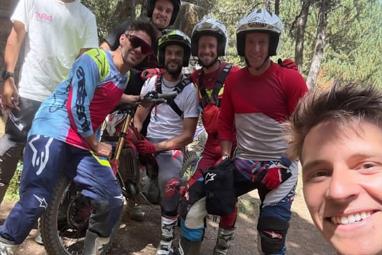 Auch Fabio Quartararo ließ sich die Tour mit dem Trial-Bike nicht entgehen