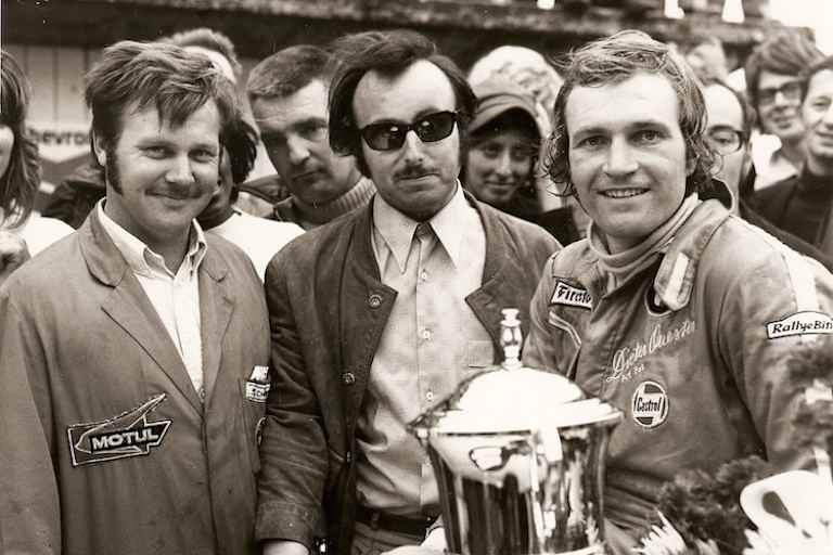 Schnitzers mit «Quastl» nach dem Sieg in Zandovoort 1971