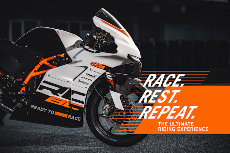 Jüngste Version der aktuell schärfsten käuflichen KTM. Bei den Academy-Events sind aber auch absolute Einsteiger auf ihren Bikes willkommen