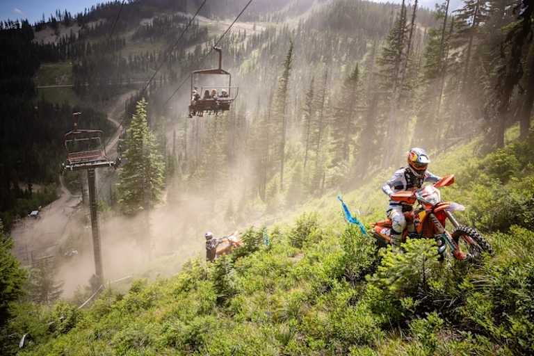 Manuel Lettenbichler und Trystan Hart sorgten für eine KTM-Doppelsieg