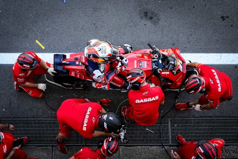 Teamwork: Ab 2025 startet Pedro Acosta für Red Bull-KTM-Factory Racing