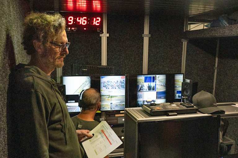 Stephan Kraus (li.) behält den Überblick