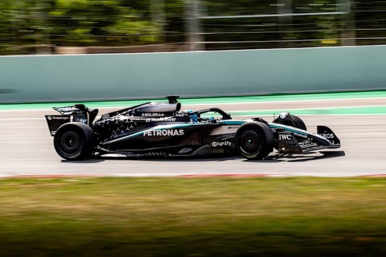 George Russell drehte zu Testzwecken 136 Runden auf dem Circuit de Barcelona-Catalunya und war der schnellere Fahrer auf der Bahn