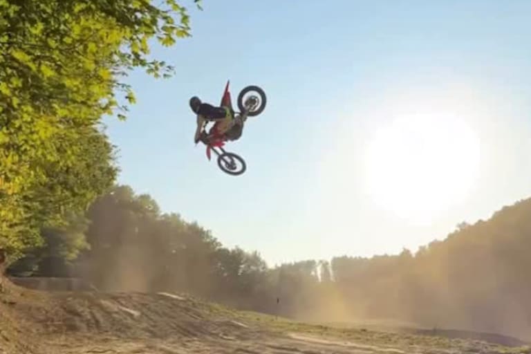 Tim Gajser beim Training im TIGA243-Land